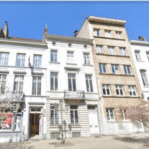 Thermal aluminium windows installed in historic Maison de Maître in Brussels Belgium